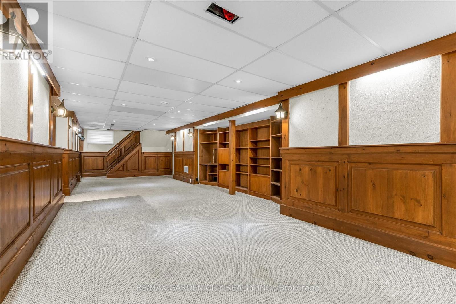 17 Marilyn Street, Grimsby, Ontario  L3M 1V3 - Photo 17 - X12636136