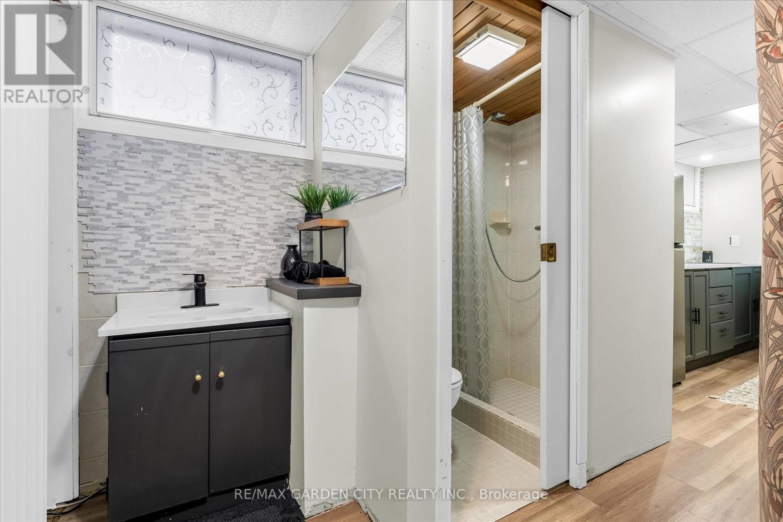 17 Marilyn Street, Grimsby, Ontario  L3M 1V3 - Photo 19 - X12636136