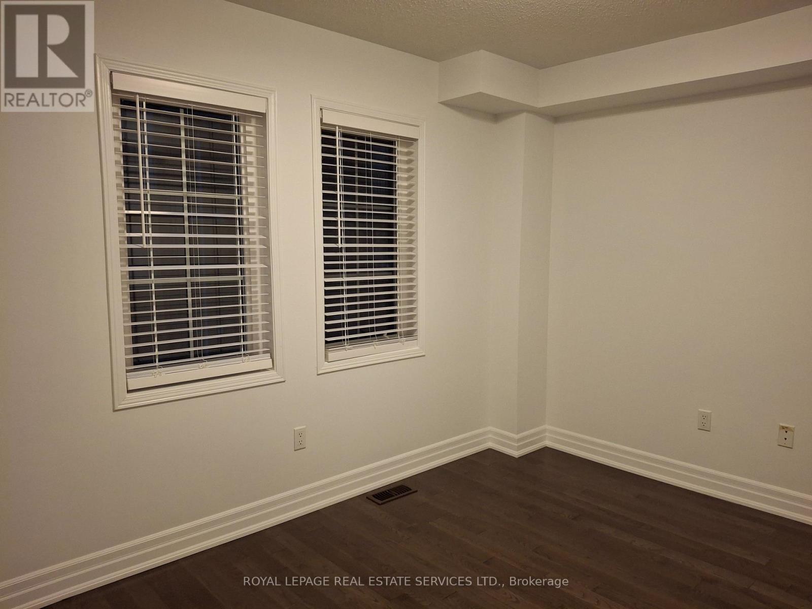 15 - 8 Windermere Avenue, Toronto, Ontario  M6S 3J1 - Photo 15 - W12636154