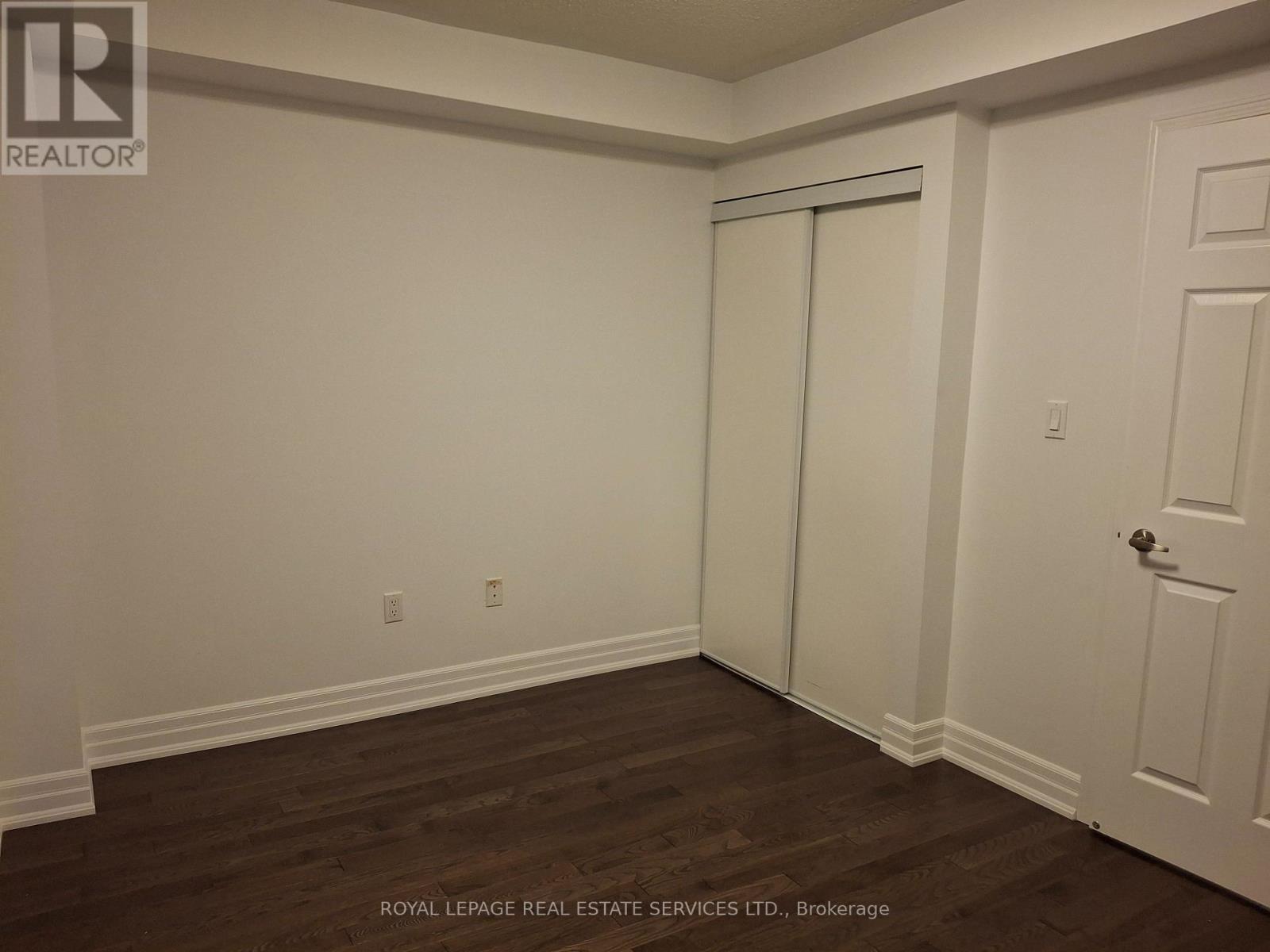 15 - 8 Windermere Avenue, Toronto, Ontario  M6S 3J1 - Photo 16 - W12636154