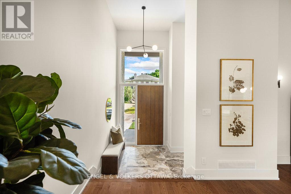 291 Billings Avenue, Ottawa, Ontario  K1H 5L2 - Photo 5 - X12438372