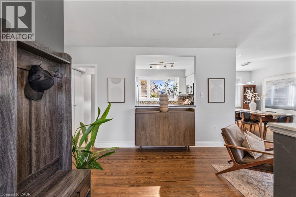 496 Pineland Avenue, Oakville, Ontario  L6K 2A1 - Photo 5 - 40785660