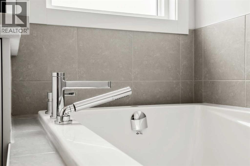 72 Amblefield Grove Nw, Calgary, Alberta  T3P 2B8 - Photo 31 - A2263229