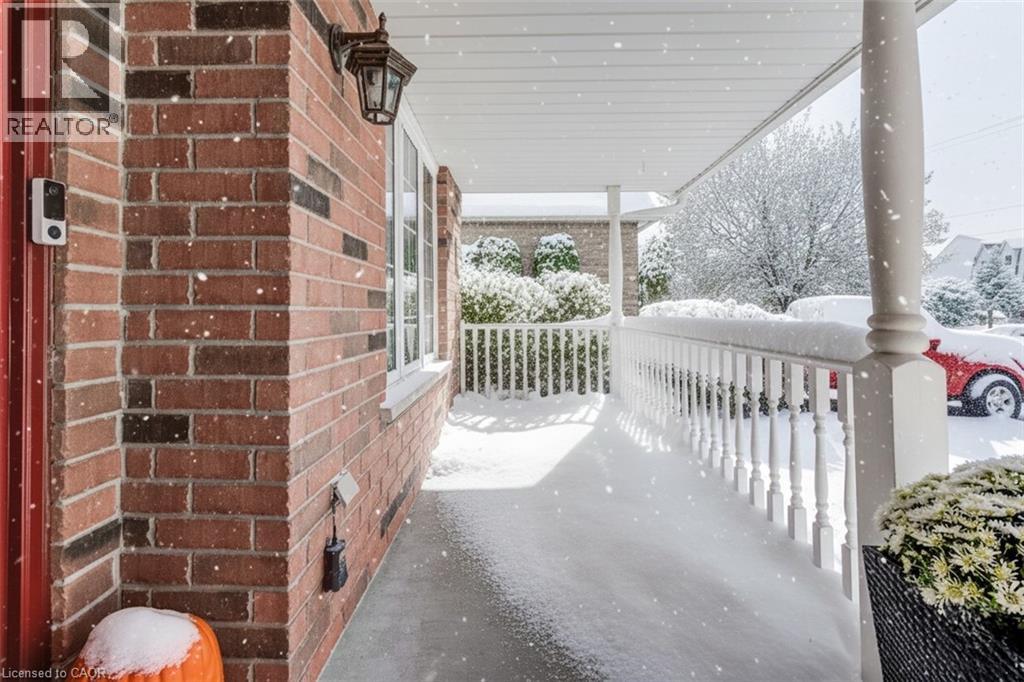 396 Otterbein Road, Kitchener, Ontario  N2B 3V8 - Photo 4 - 40794082