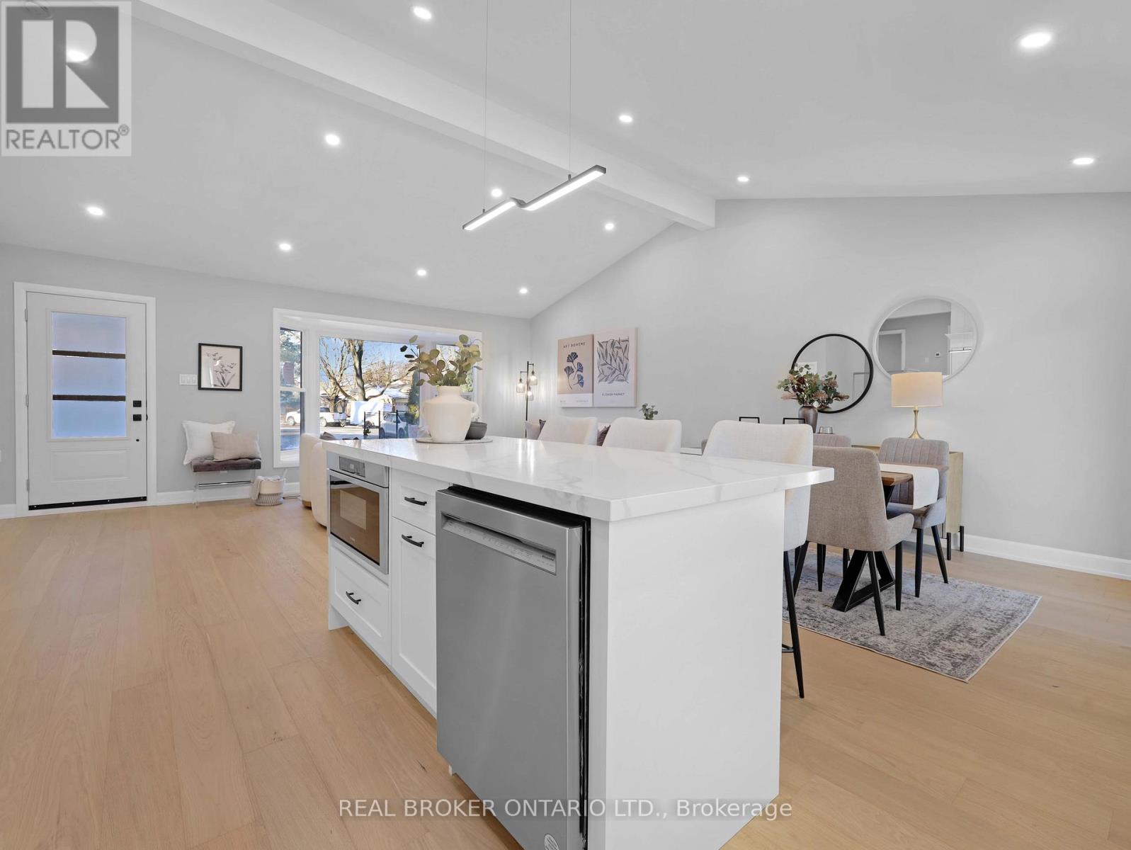 3406 Putter Place, Burlington, Ontario  L7N 2P4 - Photo 24 - W12631394