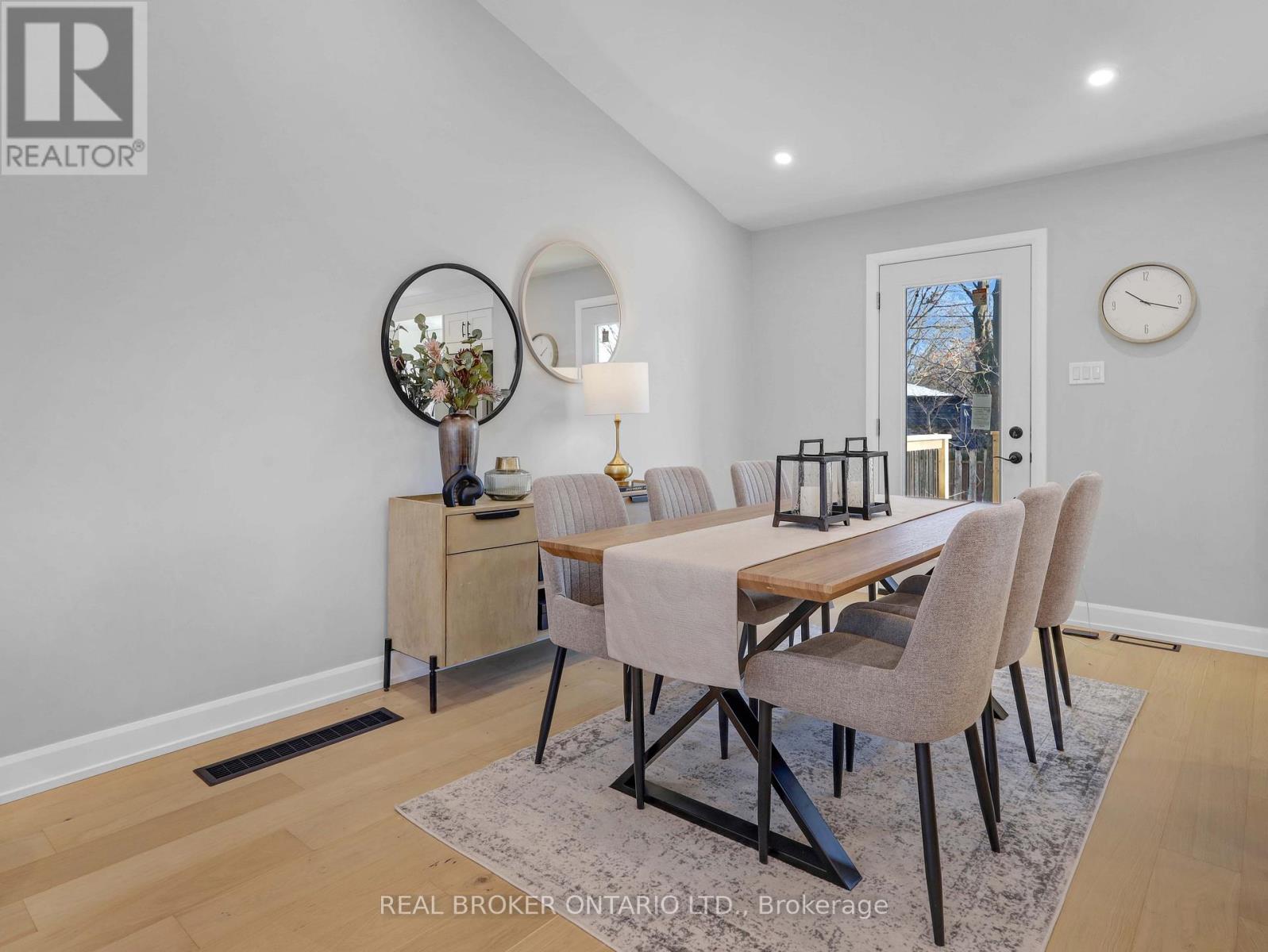 3406 Putter Place, Burlington, Ontario  L7N 2P4 - Photo 20 - W12631394