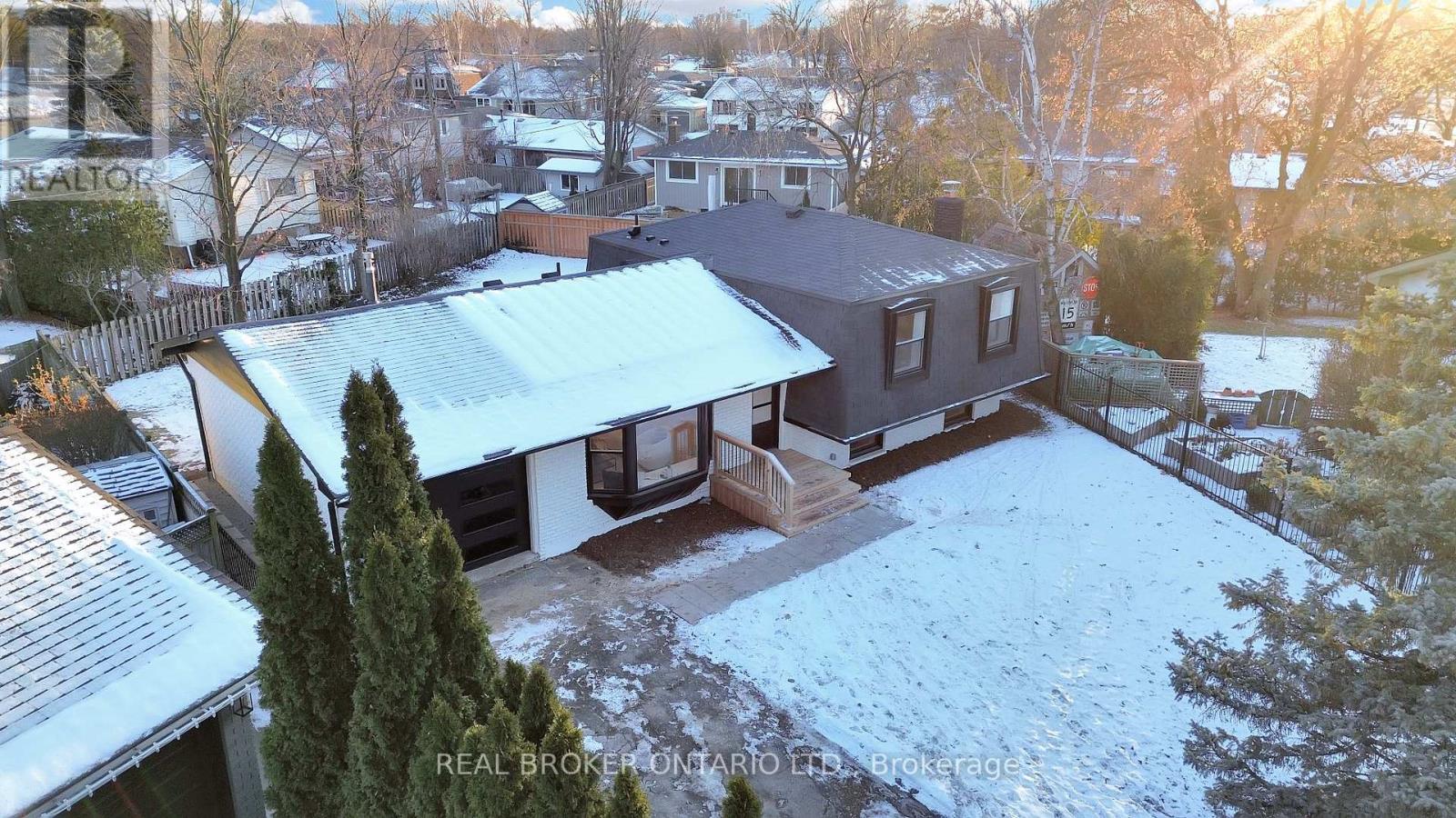 3406 Putter Place, Burlington, Ontario  L7N 2P4 - Photo 45 - W12631394