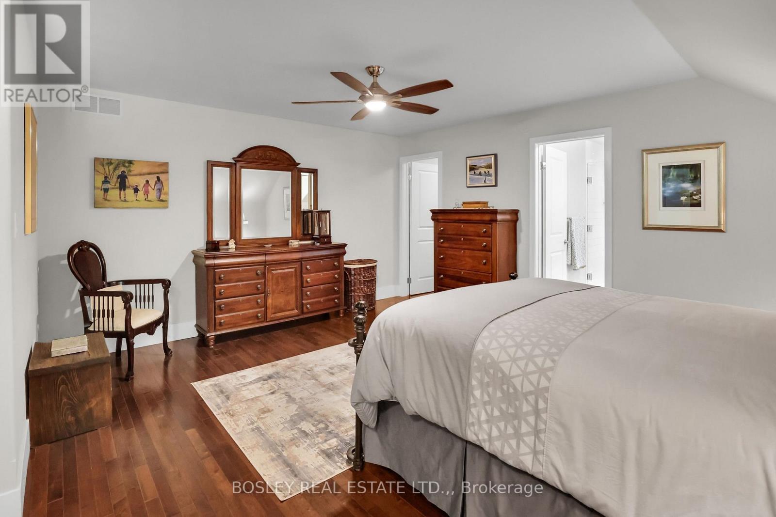 Th 3 - 481 Victoria Street, Niagara-On-The-Lake (Town), Ontario  L0S 1J0 - Photo 13 - X12636288