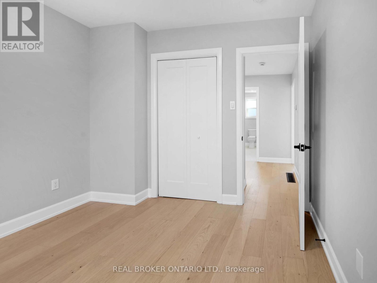 3406 Putter Place, Burlington, Ontario  L7N 2P4 - Photo 9 - W12631394