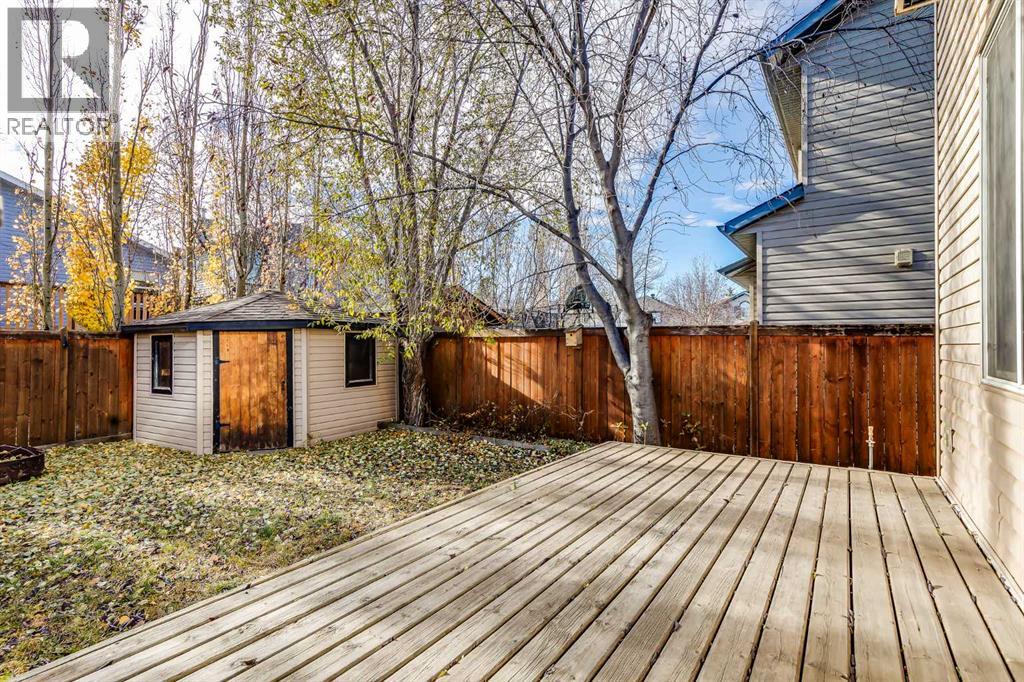 208 Fairways Bay Nw, Airdrie, Alberta  T4B 2P5 - Photo 38 - A2268218