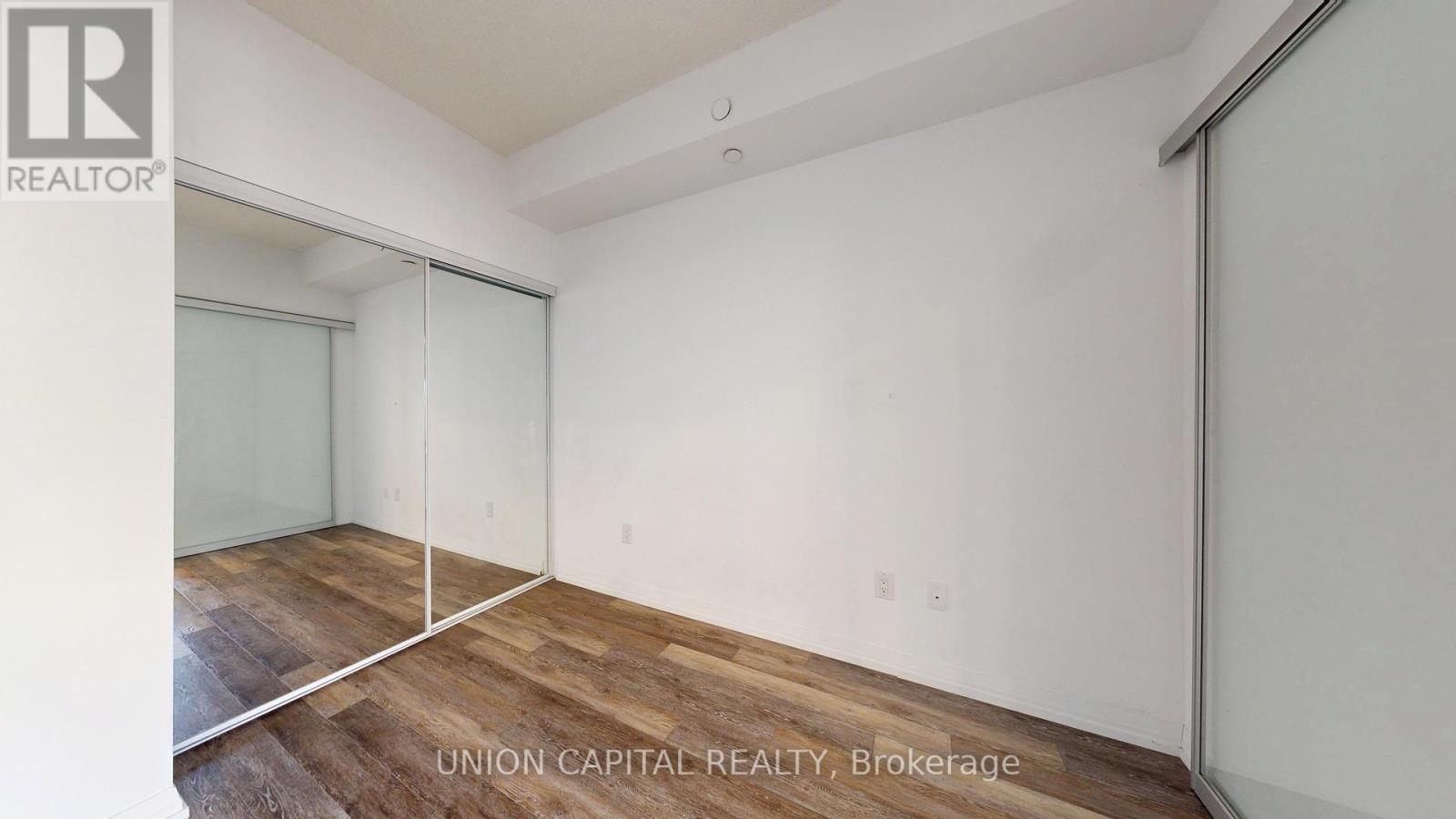 715 - 75 Canterbury Place, Toronto (Willowdale West), Ontario  M2N 0L2 - Photo 10 - C12636260