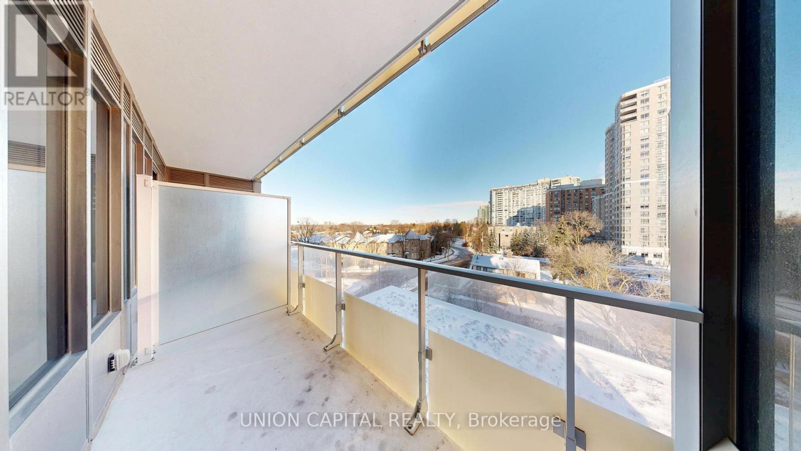 715 - 75 Canterbury Place, Toronto (Willowdale West), Ontario  M2N 0L2 - Photo 15 - C12636260