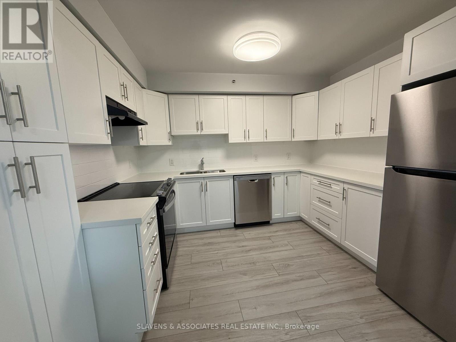 205 - 2 Neptune Drive, Toronto, Ontario  M6A 3E6 - Photo 4 - C12636298