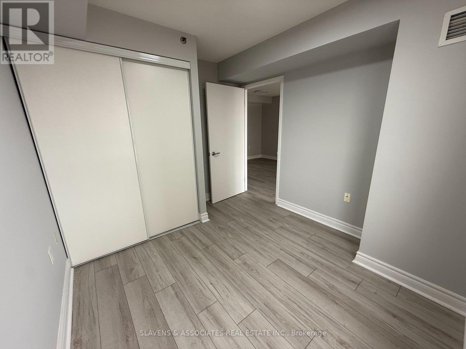 205 - 2 Neptune Drive, Toronto, Ontario  M6A 3E6 - Photo 7 - C12636298