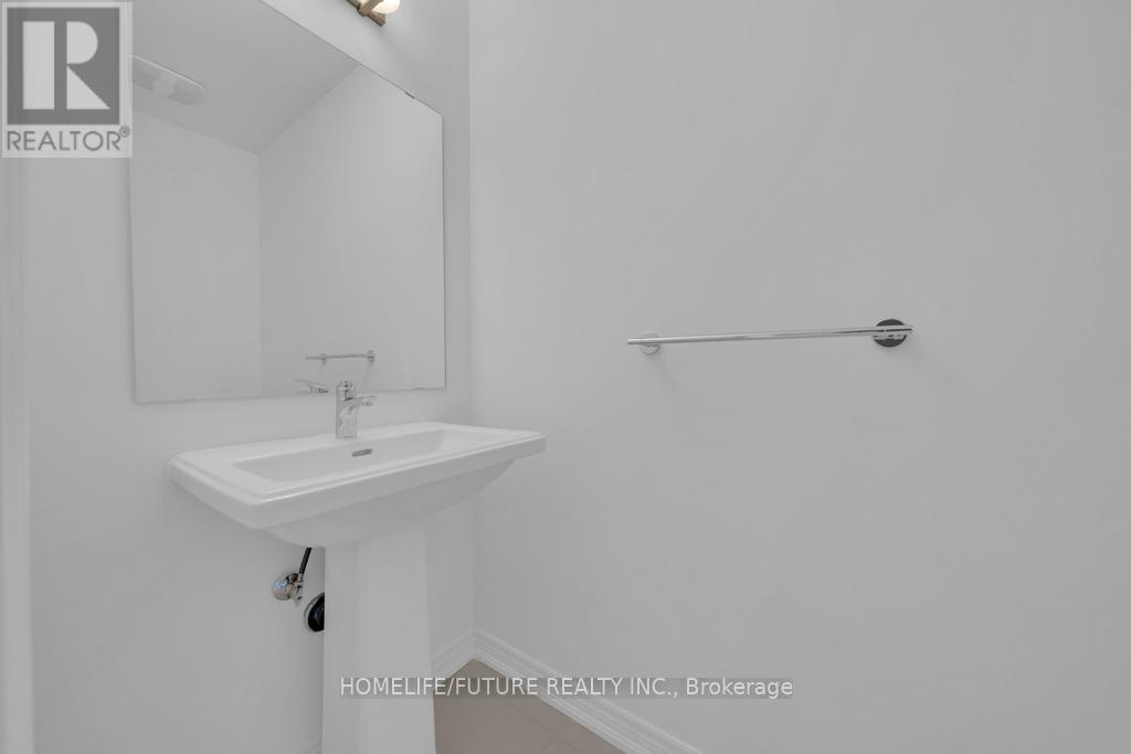 1999 Lowry Drive, Oshawa (Kedron), Ontario  L1L 0S4 - Photo 10 - E12636232