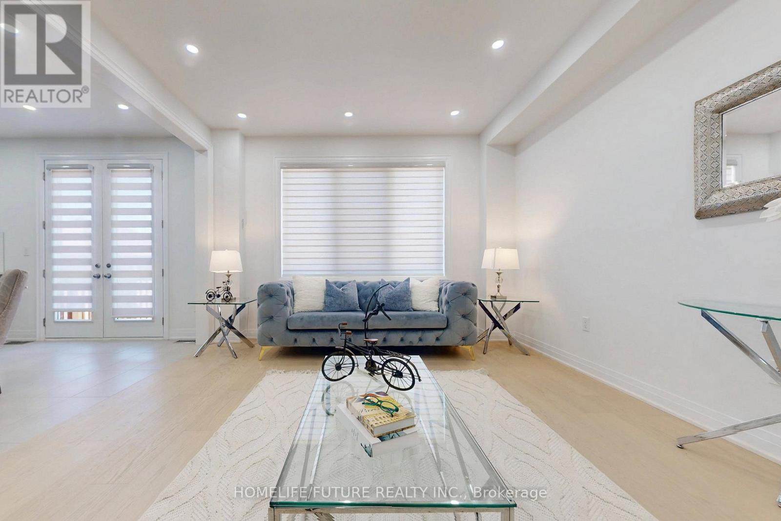 2096 Chris Mason Street, Oshawa, Ontario  L1L 0S6 - Photo 5 - E12636258