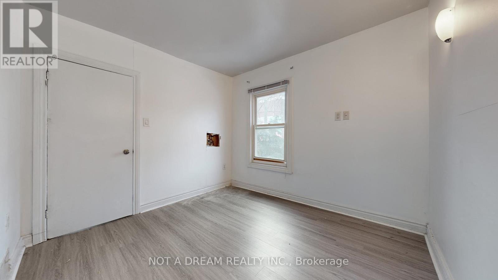 415 Crawford Street, Toronto, Ontario  M6G 3J7 - Photo 25 - C12632408