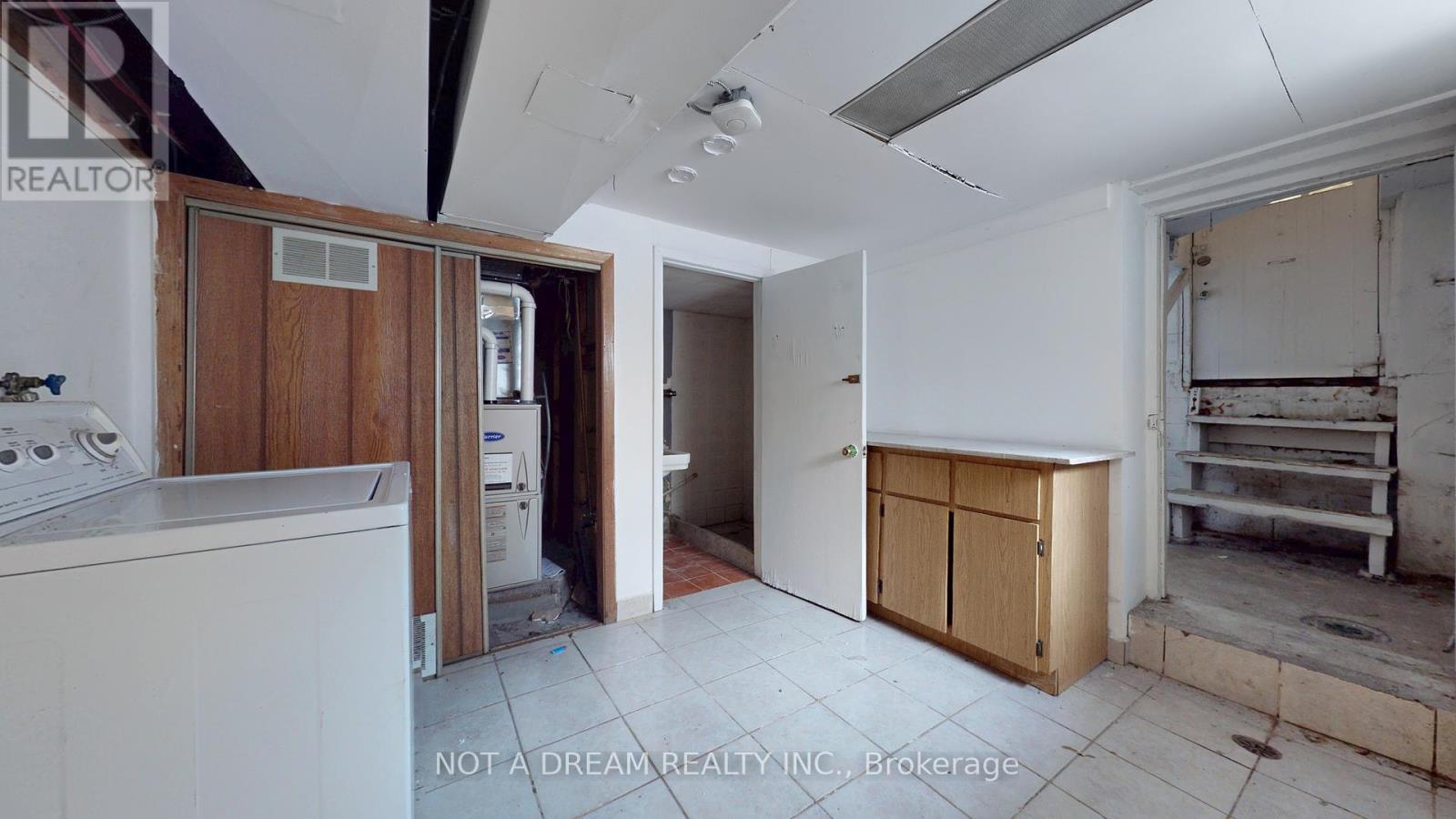 415 Crawford Street, Toronto, Ontario  M6G 3J7 - Photo 38 - C12632408