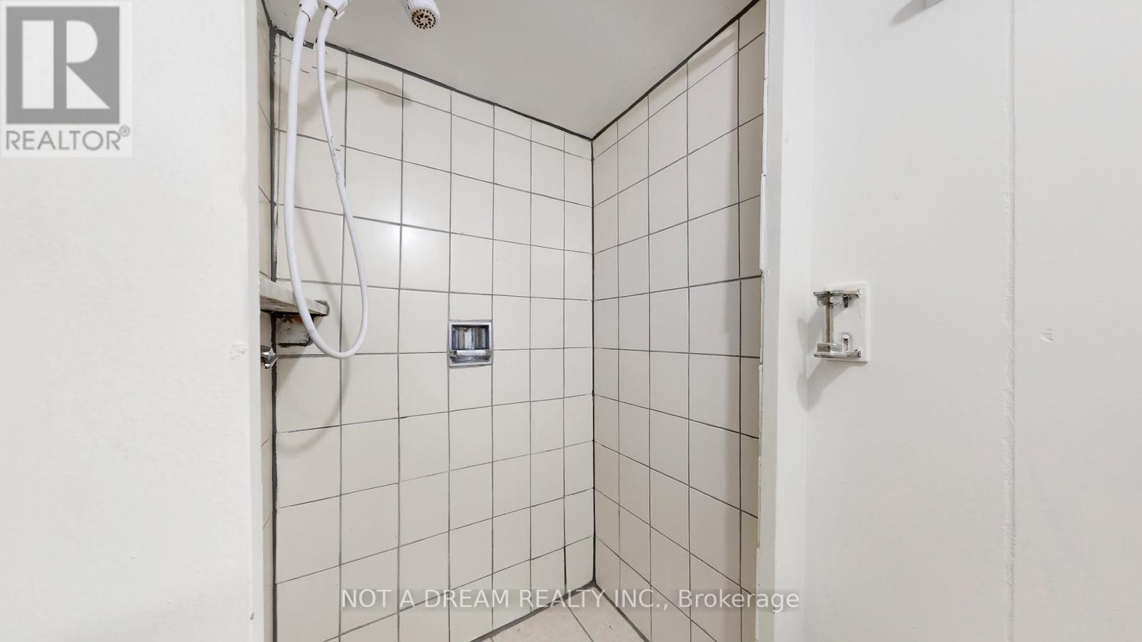 415 Crawford Street, Toronto, Ontario  M6G 3J7 - Photo 44 - C12632408