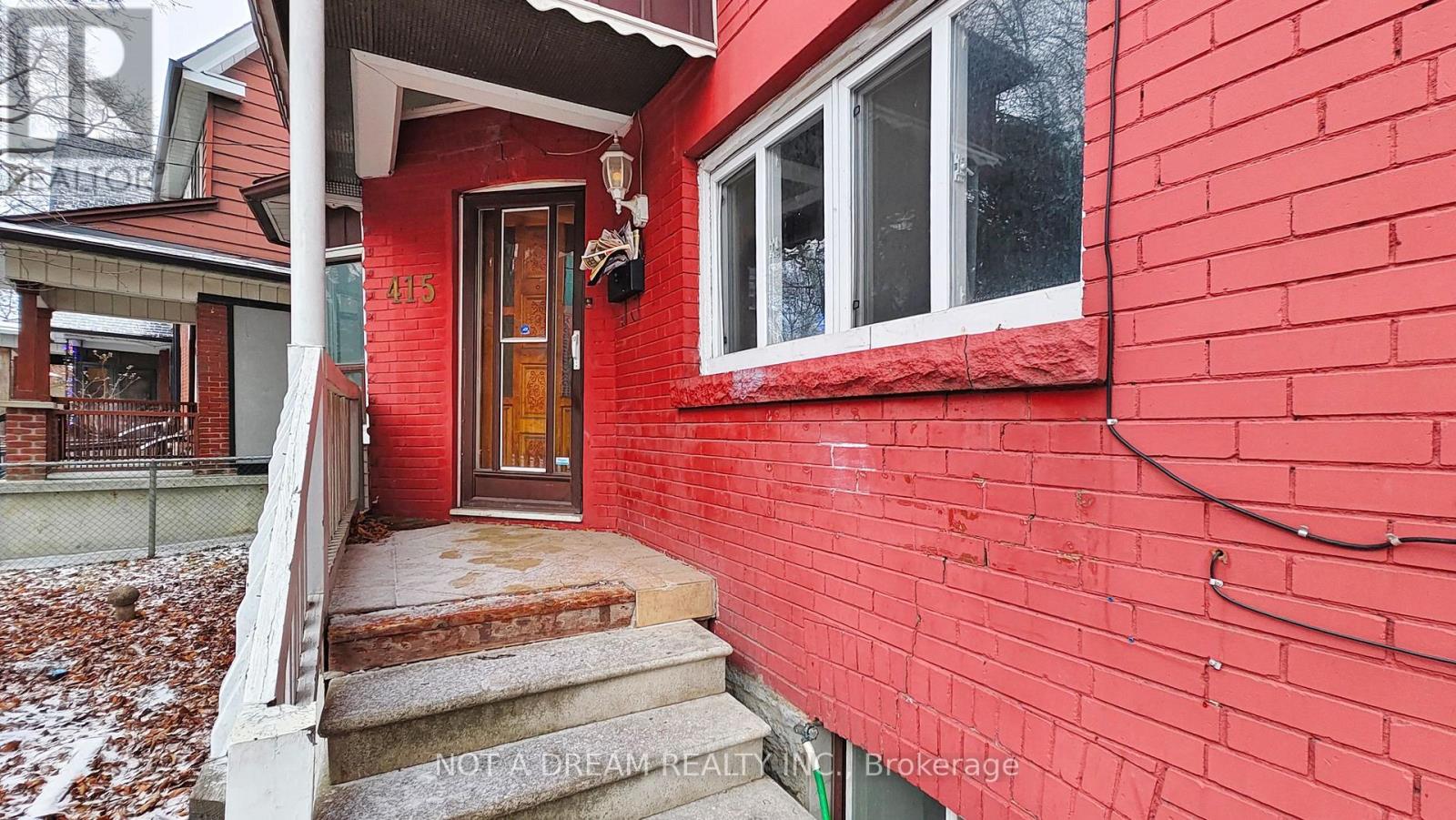 415 Crawford Street, Toronto, Ontario  M6G 3J7 - Photo 5 - C12632408