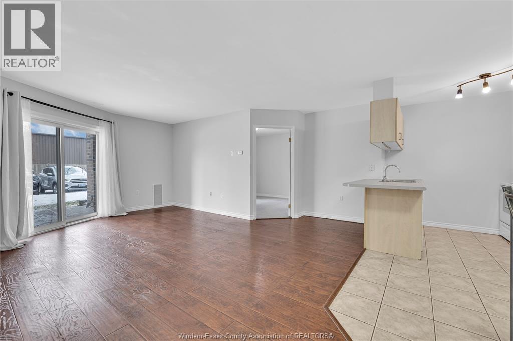 114-1390 Lauzon Road Unit# 14, Windsor, Ontario N8S 3N1 - Photo 12 - 25031726