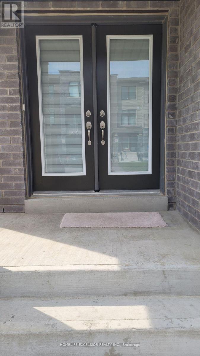 192 Tango Crescent, Newmarket, Ontario  L3X 0K4 - Photo 2 - N12636242