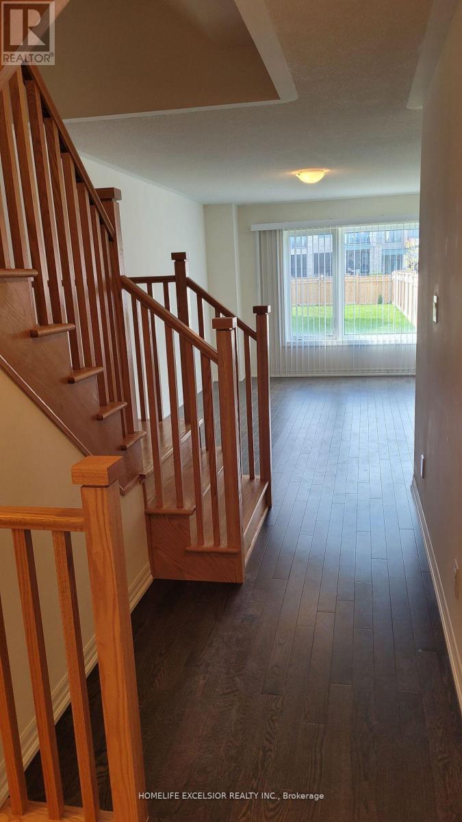 192 Tango Crescent, Newmarket, Ontario  L3X 0K4 - Photo 7 - N12636242