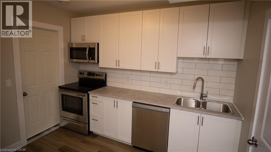 237 Hellems Avenue Unit# 5, Welland, Ontario  L3B 3B8 - Photo 2 - 40794133