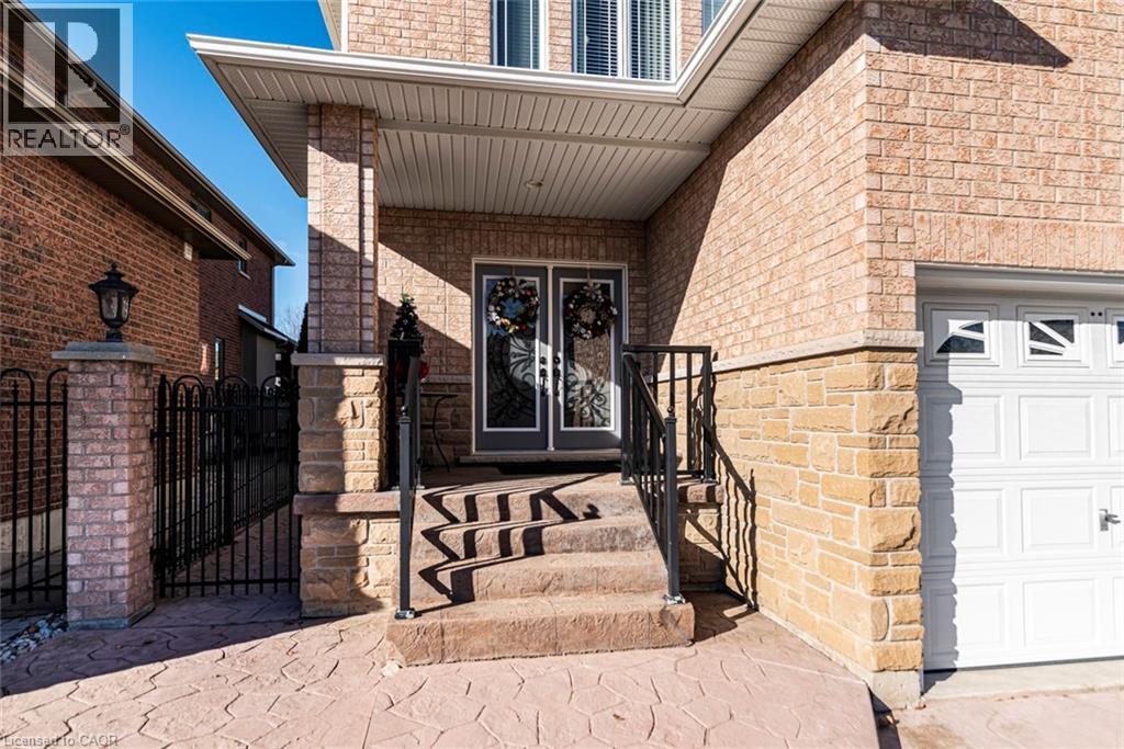 102 Erika Crescent, Hamilton, Ontario  L8W 0A2 - Photo 2 - 40794037