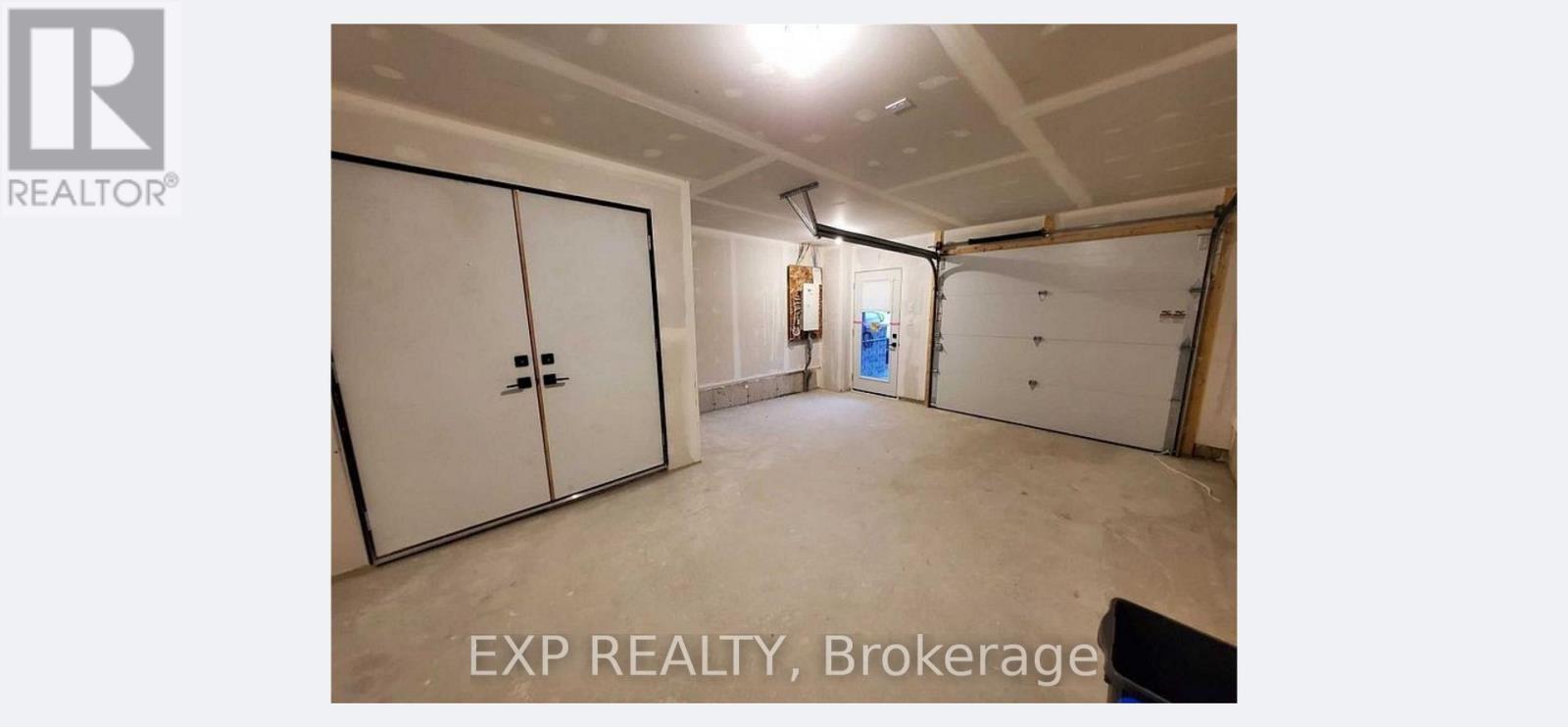 19 Fairlane Avenue, Barrie (Painswick South), Ontario  L9J 0N1 - Photo 16 - S12636274