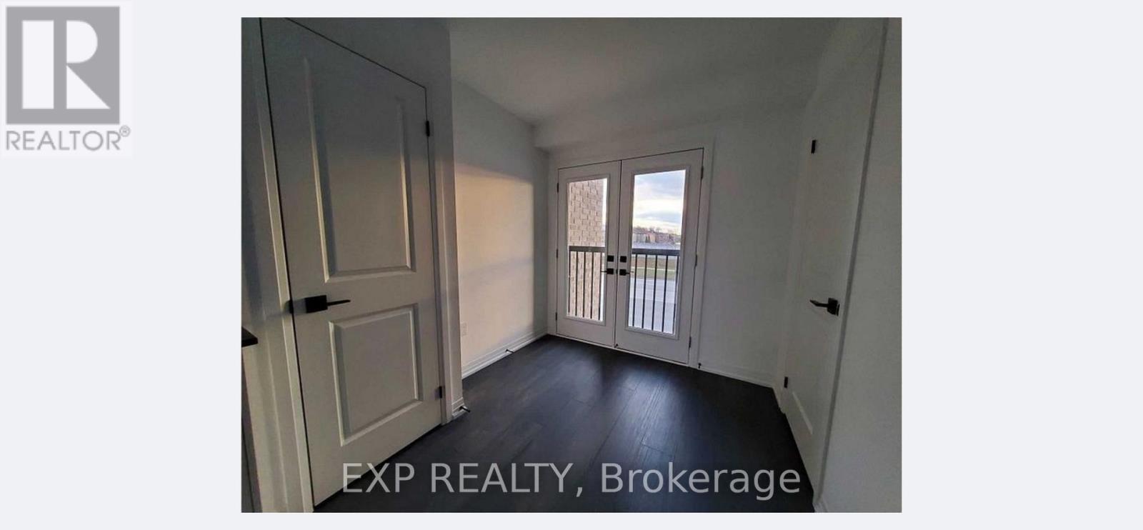 19 Fairlane Avenue, Barrie (Painswick South), Ontario  L9J 0N1 - Photo 7 - S12636274