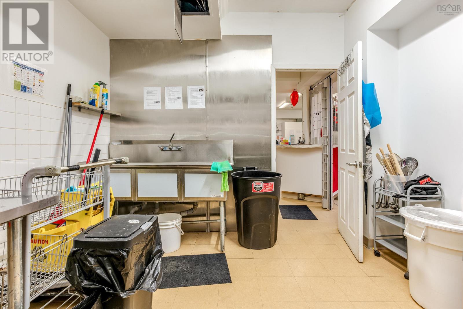 103 5460 Spring Garden Road Unit 103, Halifax Peninsula, Nova Scotia B3J 3M7 - Photo 11 - 202528754