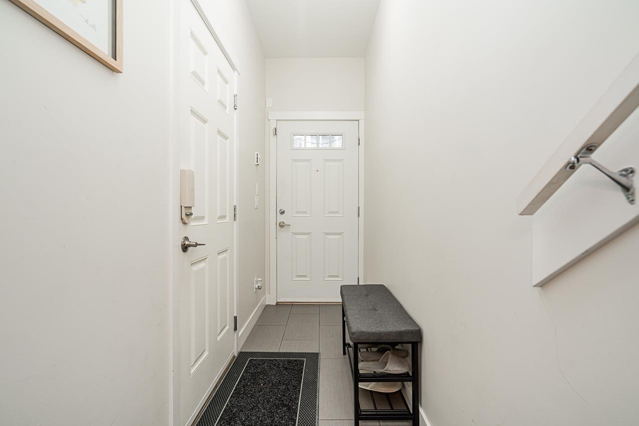 37 2955 156 Street, Surrey, British Columbia  V3Z 2W8 - Photo 11 - R3073917