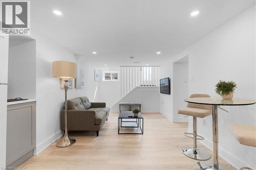 94 West 32nd Street, Hamilton, Ontario  L9C 5G9 - Photo 23 - 40742787