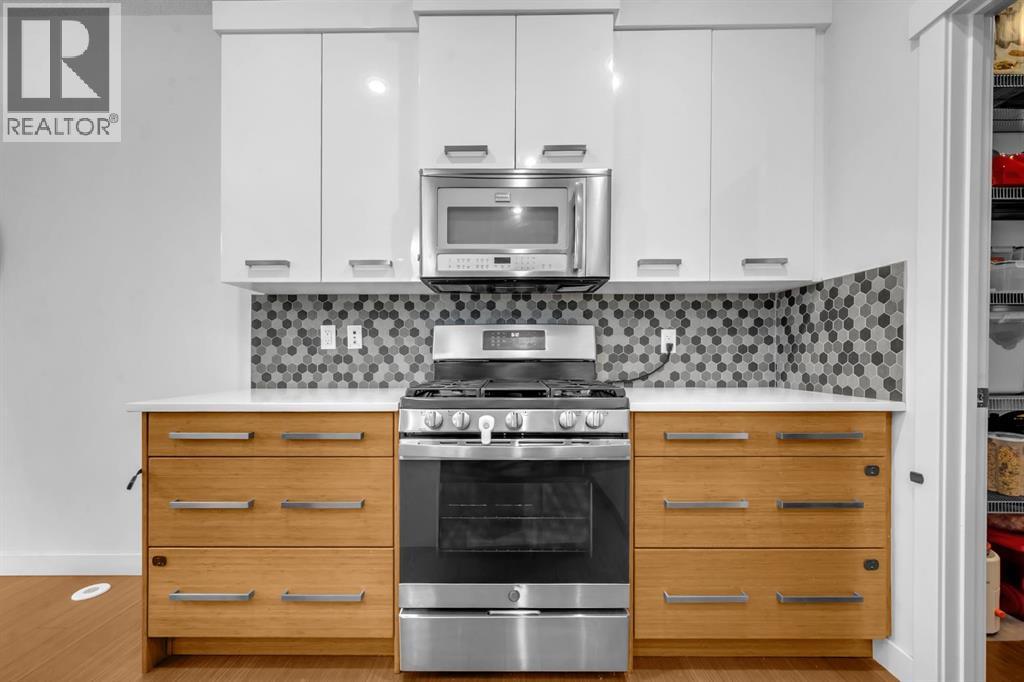 233 Cranarch Common Se, Calgary, Alberta T3M 1M3 - Photo 9 - A2261633