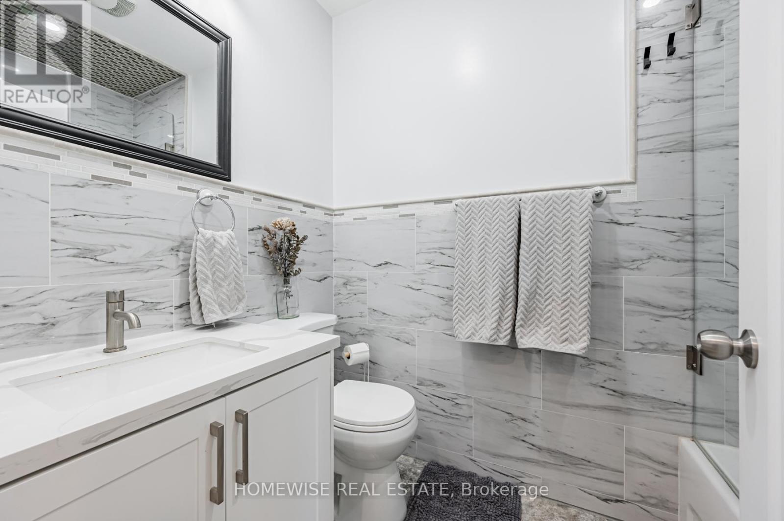 Main - 236 Belgravia Avenue, Toronto, Ontario  M6E 2M8 - Photo 15 - W12636220