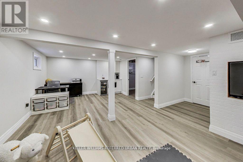 116 Fallingdale Crescent, Brampton, Ontario  L6T 3J6 - Photo 25 - W12636228