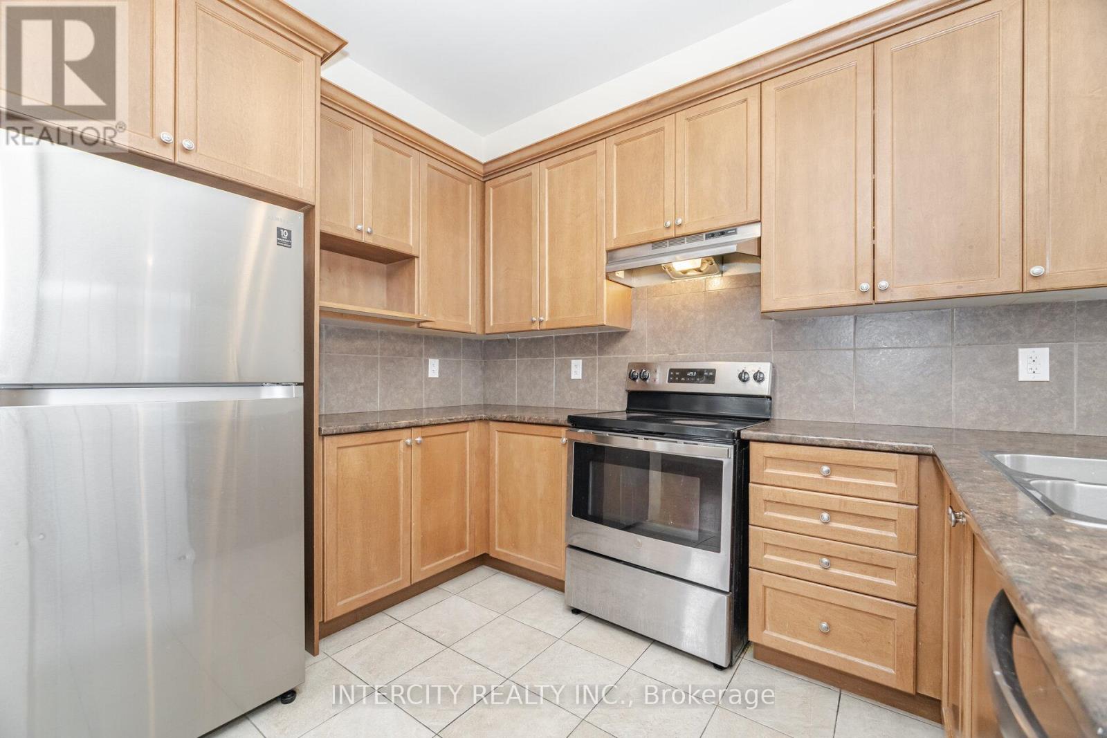 48 Fresnel Road, Brampton, Ontario  L7A 4Z3 - Photo 16 - W12636236