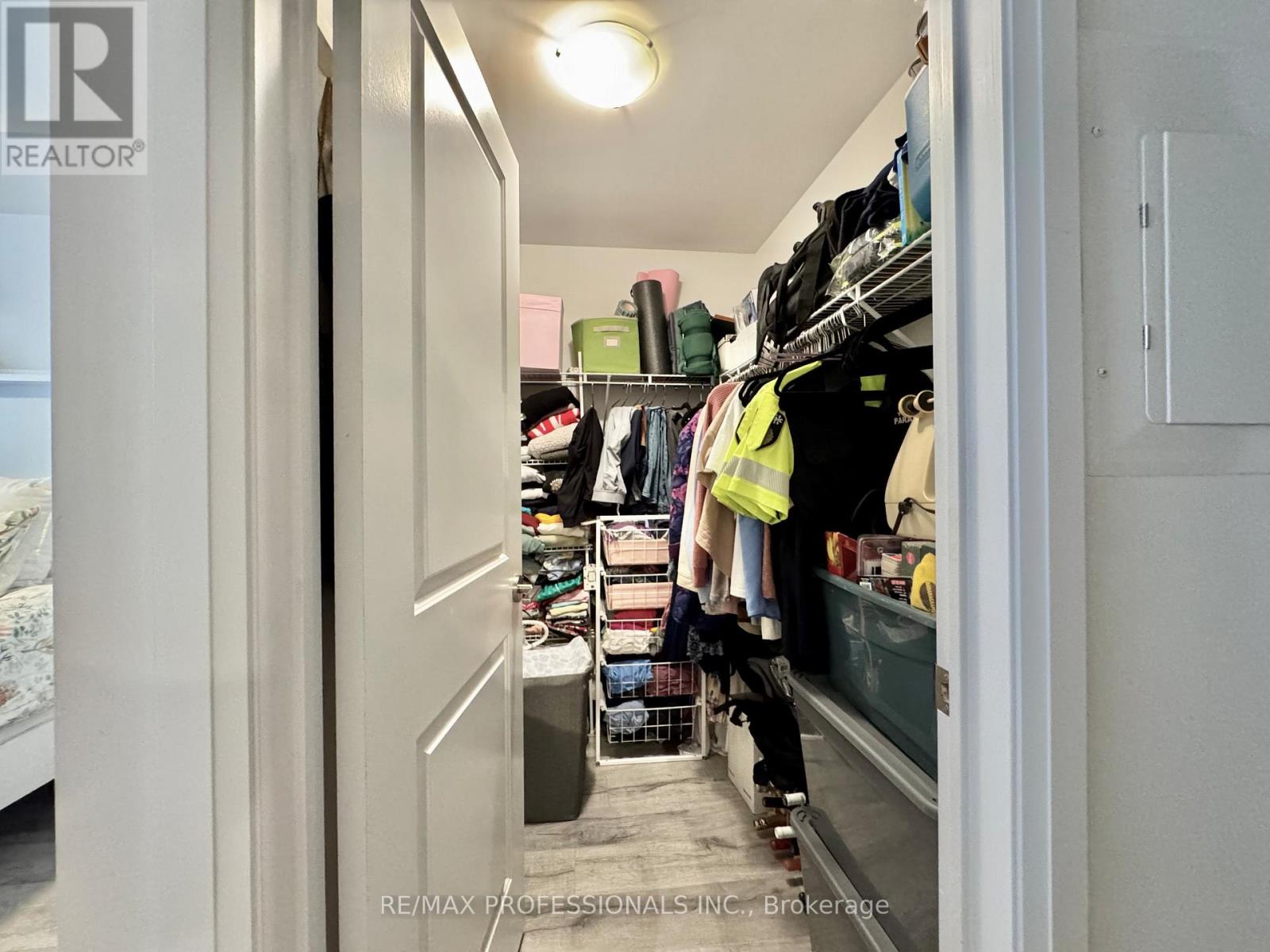 506 - 35 Fontenay Court, Toronto, Ontario  M9A 0E2 - Photo 10 - W12636296