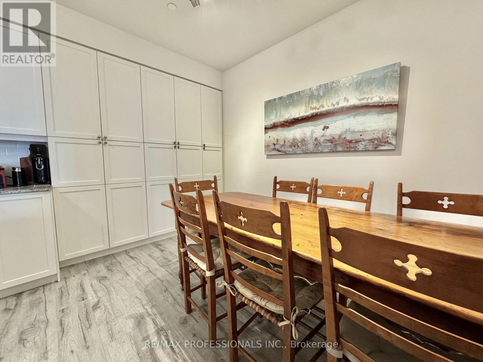 506 - 35 Fontenay Court, Toronto, Ontario  M9A 0E2 - Photo 6 - W12636296