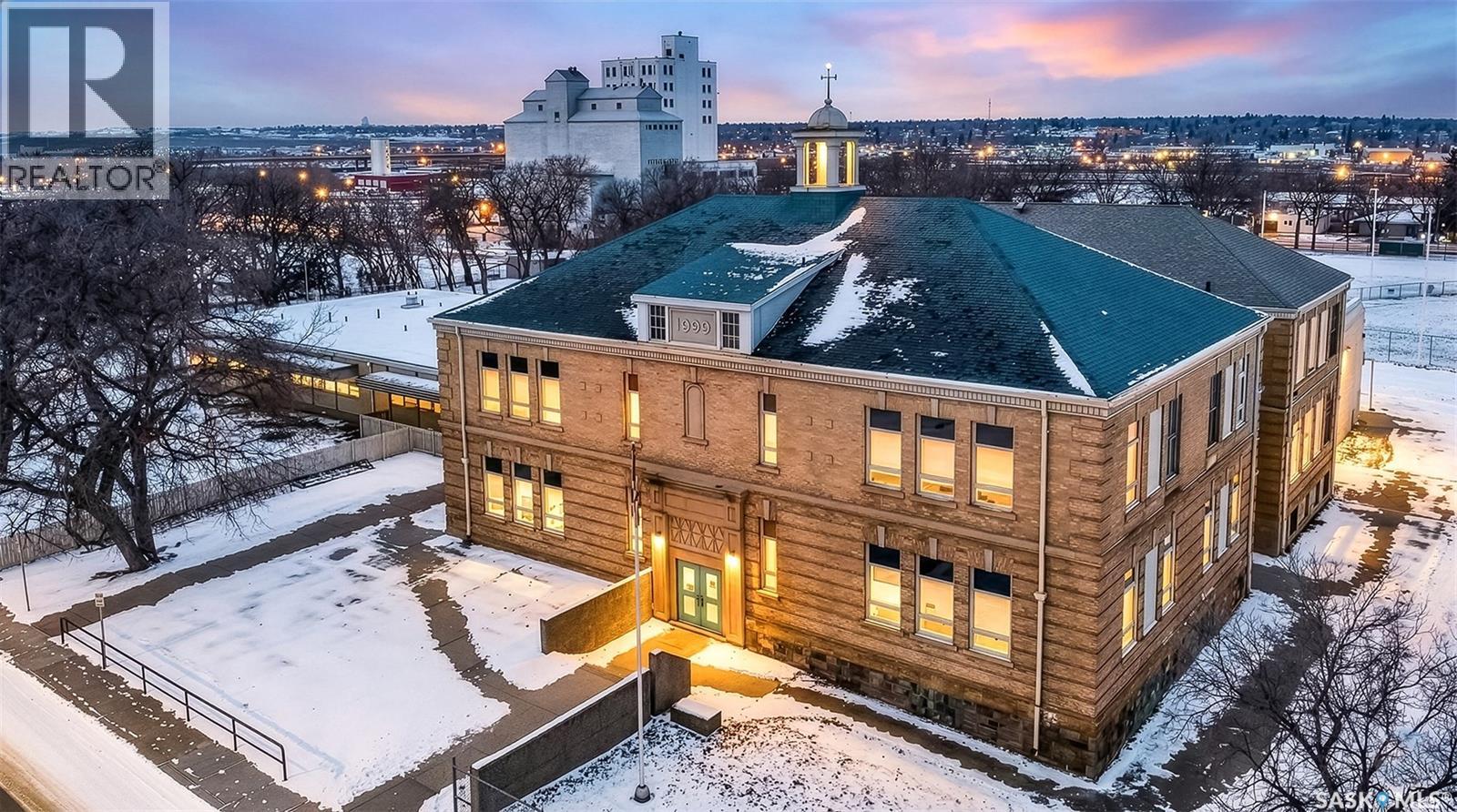 500 Coteau STREET W, Moose Jaw, Saskatchewan