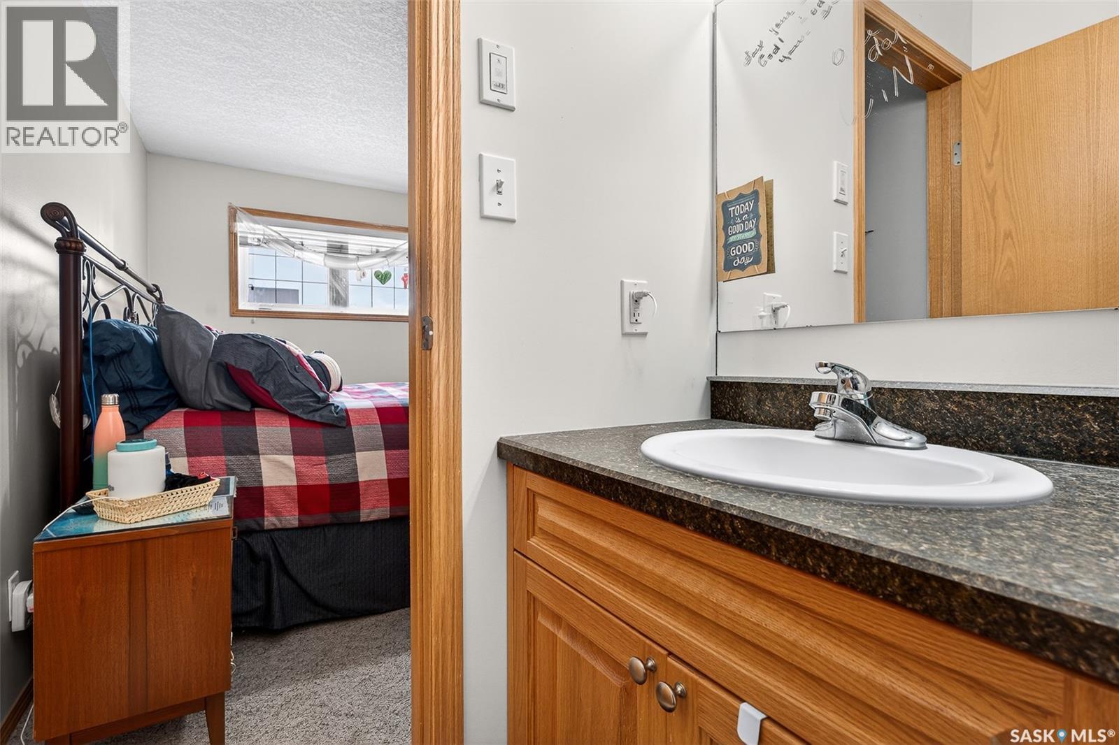 4 257 Fairford Street W, Moose Jaw, Saskatchewan  S6H 1V5 - Photo 26 - SK025632