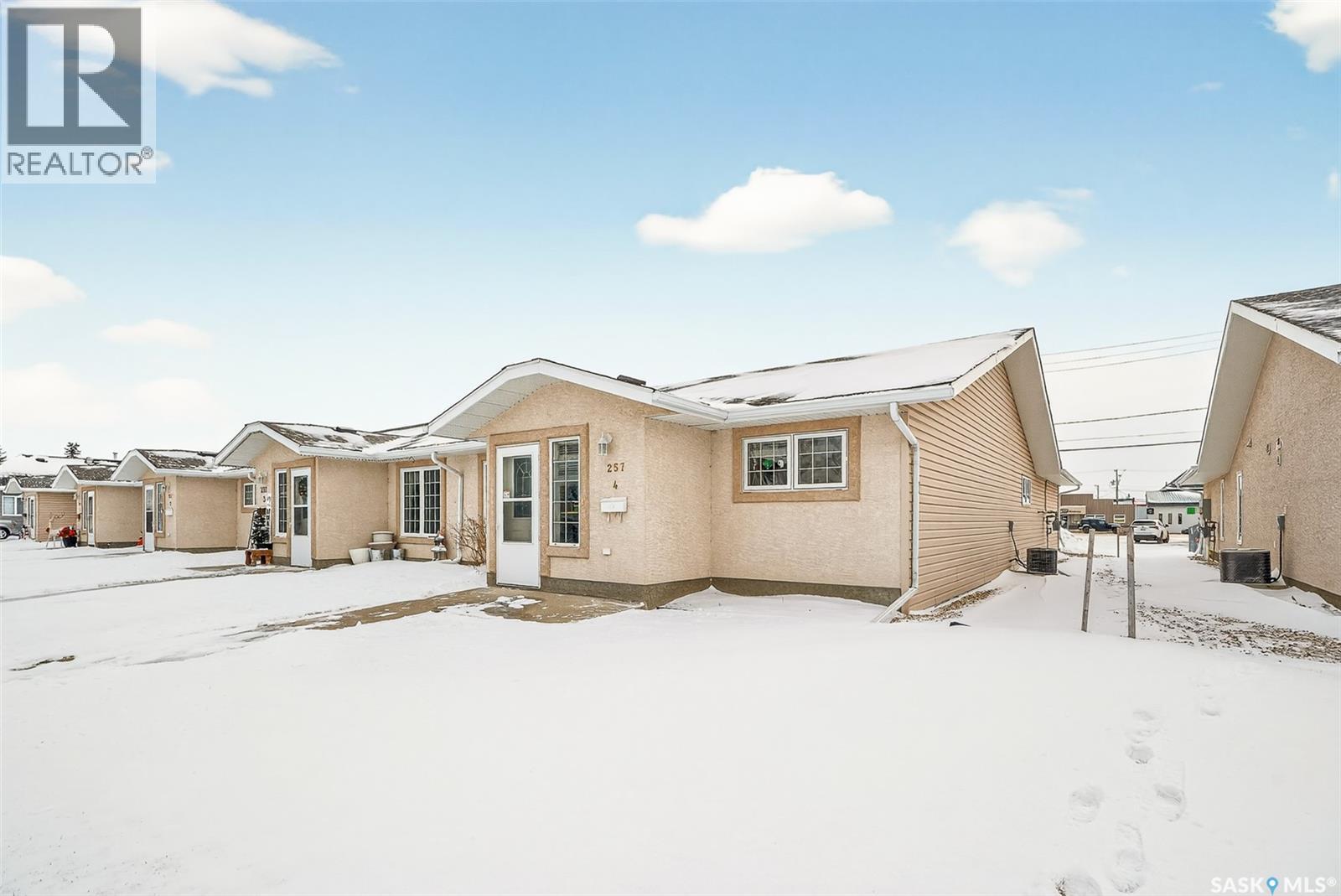 4 257 Fairford Street W, Moose Jaw, Saskatchewan  S6H 1V5 - Photo 3 - SK025632