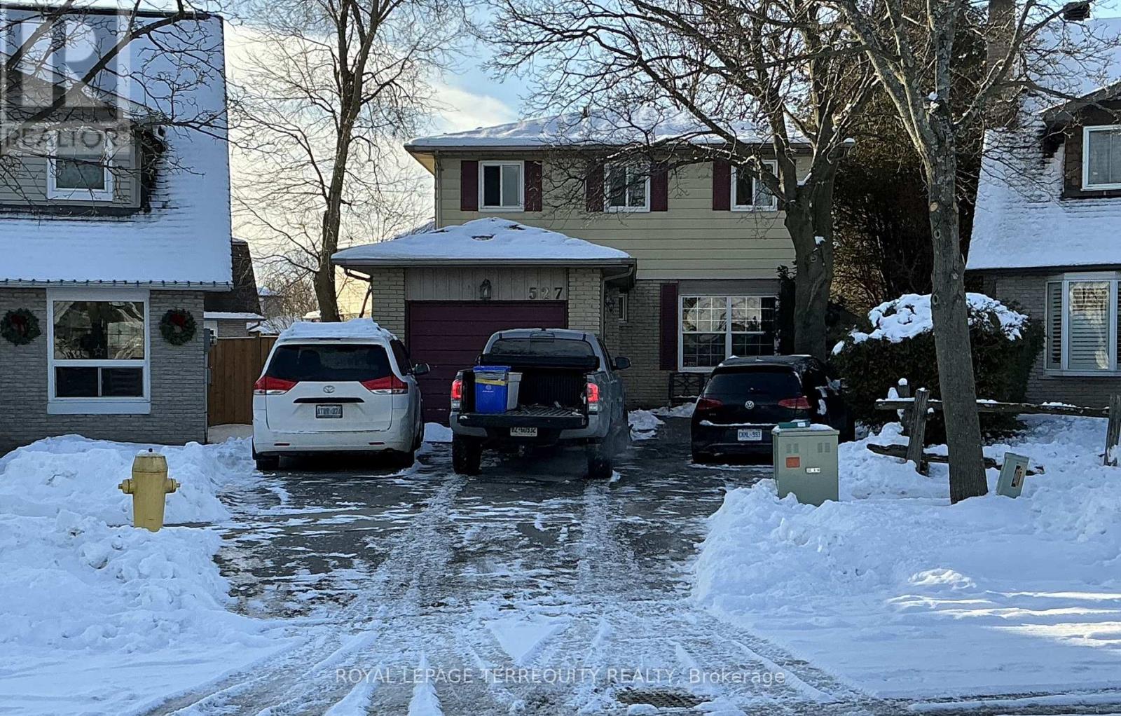 527 Carmello Court, Pickering, Ontario  L1W 2Z4 - Photo 2 - E12635998