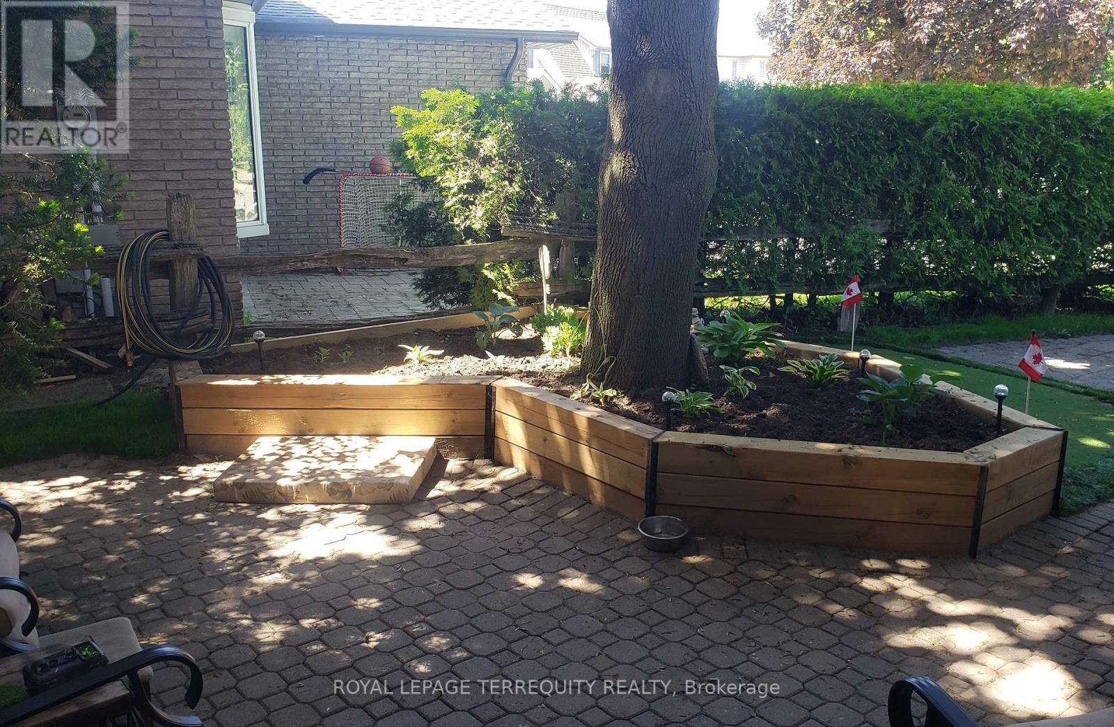 527 Carmello Court, Pickering, Ontario  L1W 2Z4 - Photo 18 - E12635998