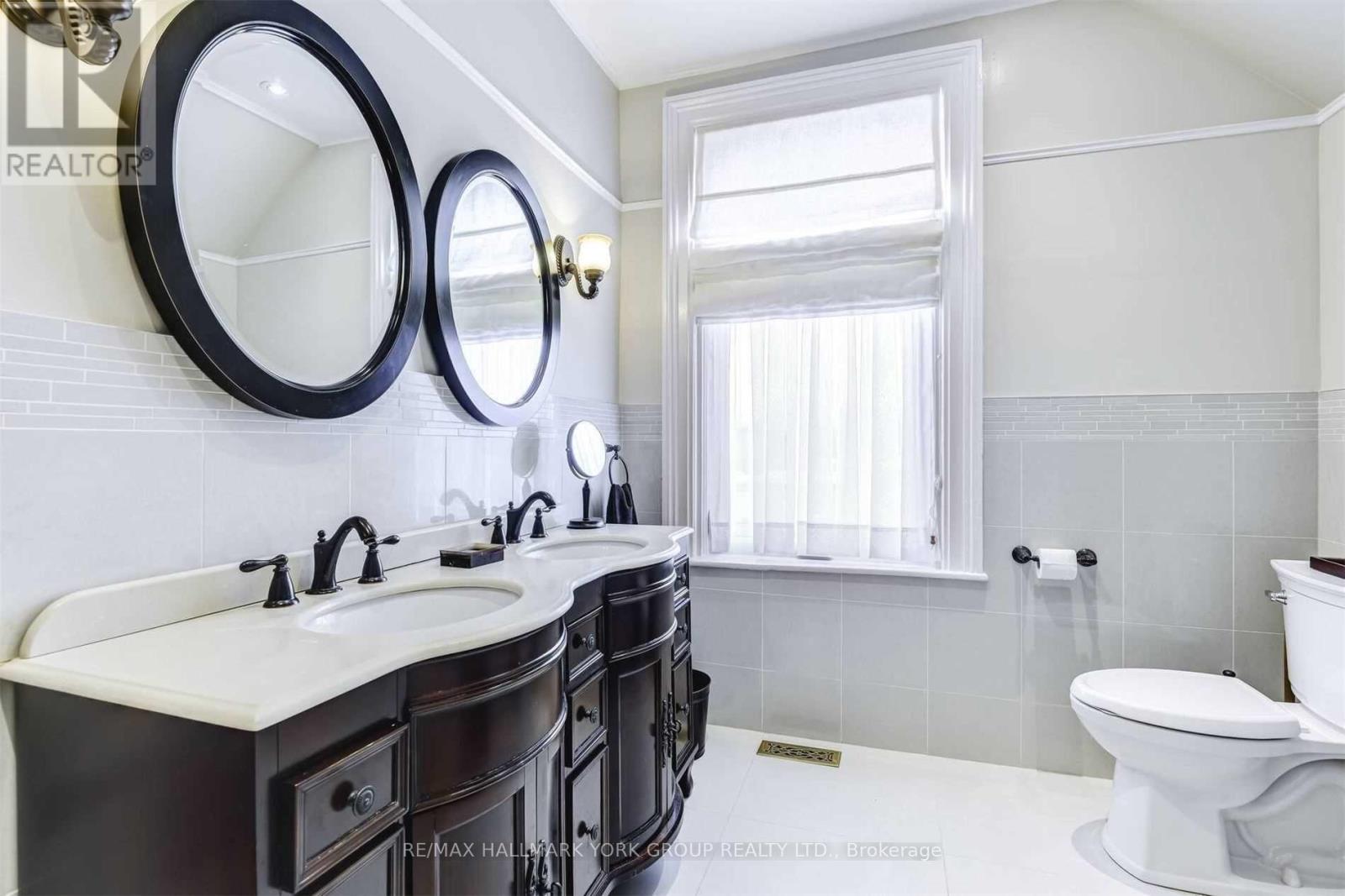 6 Church Street, King (Schomberg), Ontario L0G 1T0 - Photo 29 - N12430475