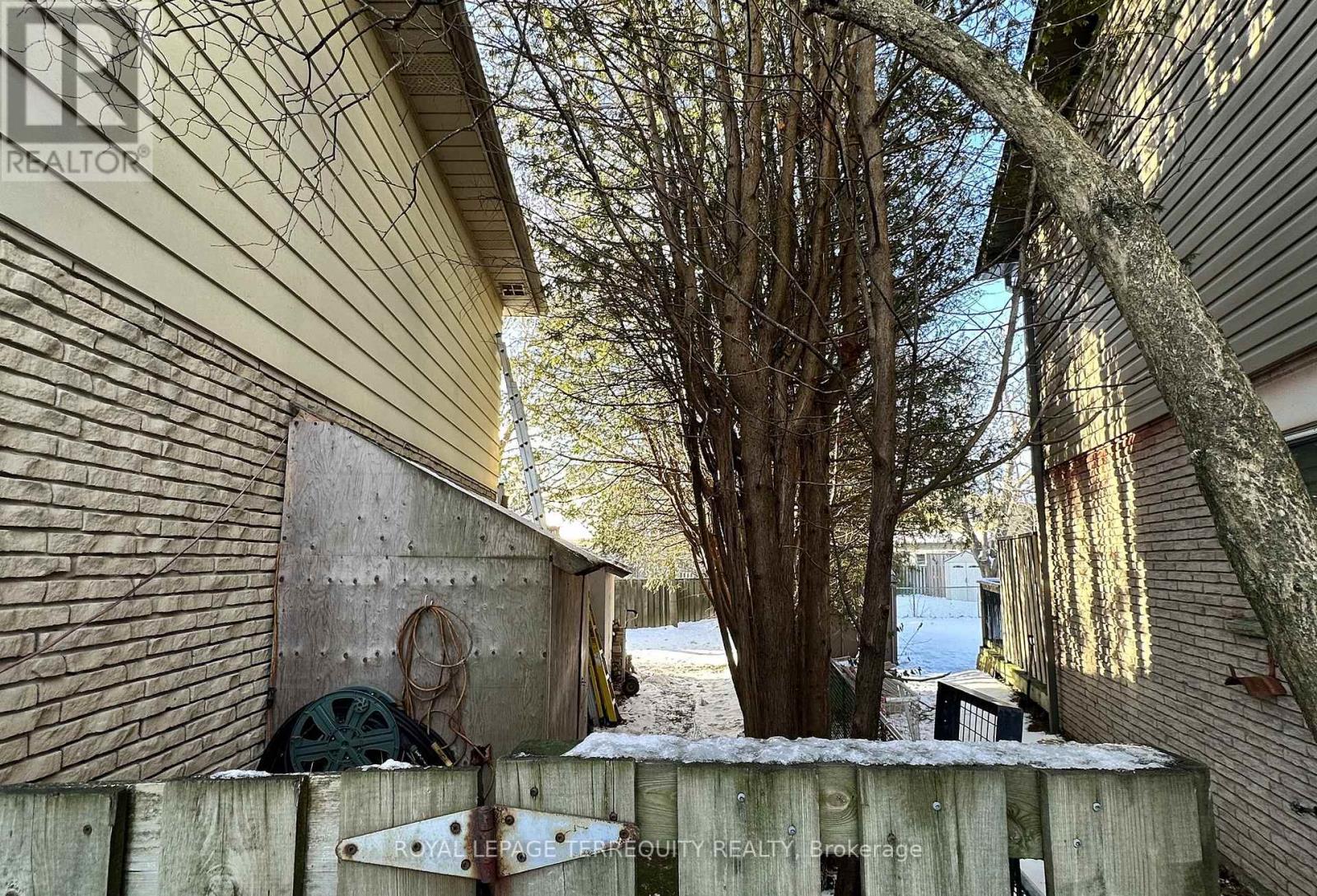 527 Carmello Court, Pickering, Ontario  L1W 2Z4 - Photo 7 - E12635998