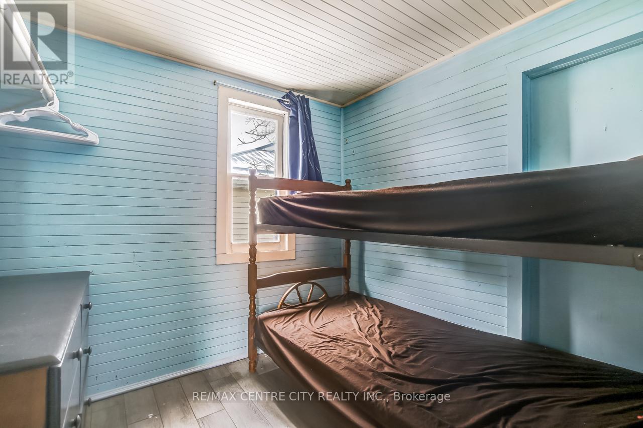 328 Erie Street, Central Elgin, Ontario  N5L 1E3 - Photo 29 - X12432834