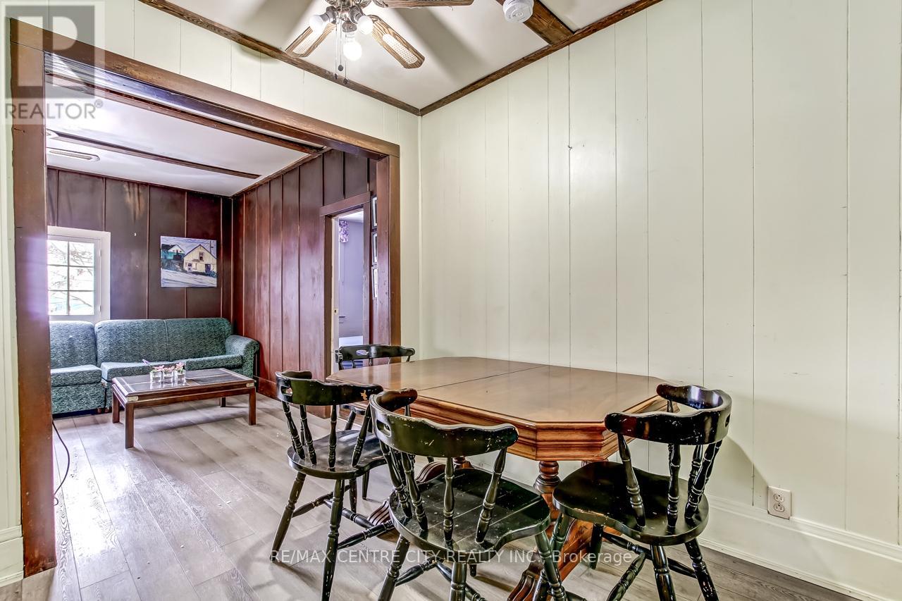 328 Erie Street, Central Elgin, Ontario  N5L 1E3 - Photo 38 - X12432834