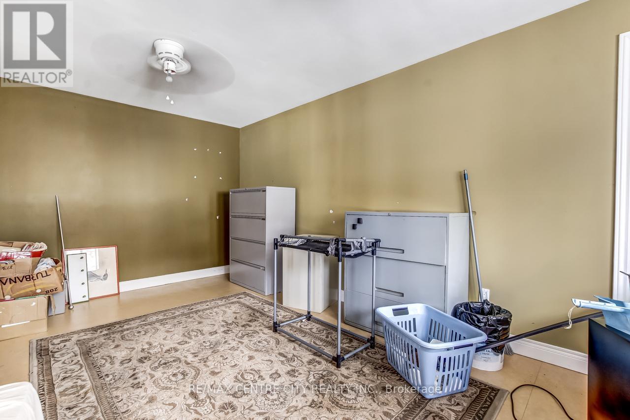 328 Erie Street, Central Elgin, Ontario  N5L 1E3 - Photo 6 - X12432834